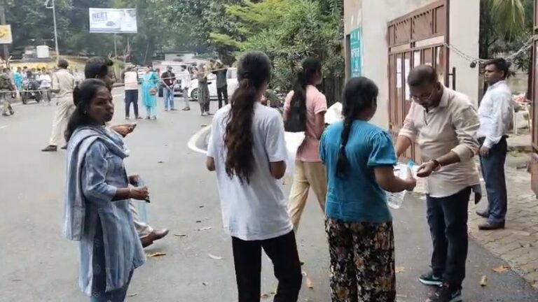 जमशेदपुर में नीट यूजी परीक्षा आज, 8 केंद्रों पर 4,231 अभ्यर्थी देंगे परीक्षा; सुरक्षा के कड़े इंतजाम