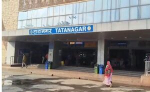 बरसात से पहले रेलवे की बड़ी तैयारी, कोल्हान के स्टेशनों पर जलजमाव रोकने के लिए ड्रेनेज सिस्टम मजबूत