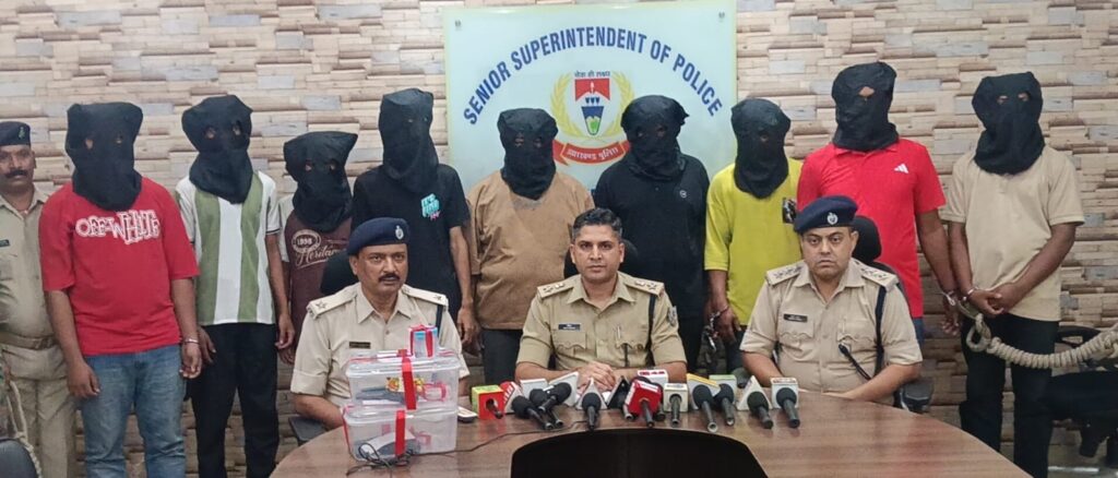 ड्रग पेडलर निजाम की हत्या की तैयारी में जुटे तड़ीपार भाकुड़ को 10 साथियों के साथ पुलिस ने किया गिरफ्तार