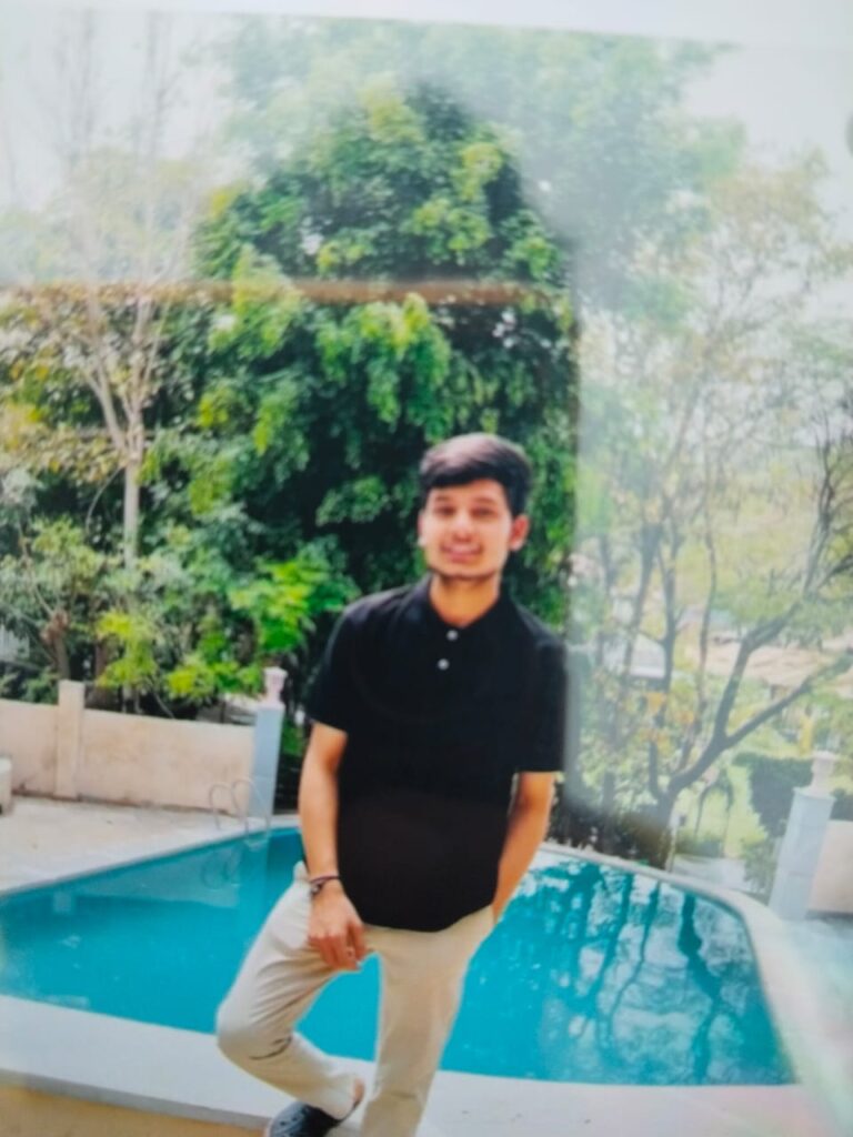 जमशेदपुर: डिमना लेक में बड़ा हादसा; एमजीएम अस्पताल के दो जूनियर डॉक्टर डूबे, मोबाइल निकालने के दौरान घटी घटना, गोताखोरों का सर्च ऑपरेशन जारी