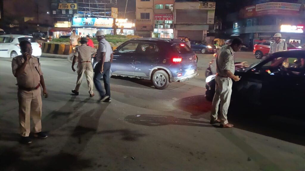 जमशेदपुर में नए एसएसपी एहतेशाम वकारीब का एक्शन: रात में एंटी क्राइम चेकिंग शुरू, शराब पीकर वाहन चलाने वालों और काला शीशा वाले वाहनों पर कार्रवाई