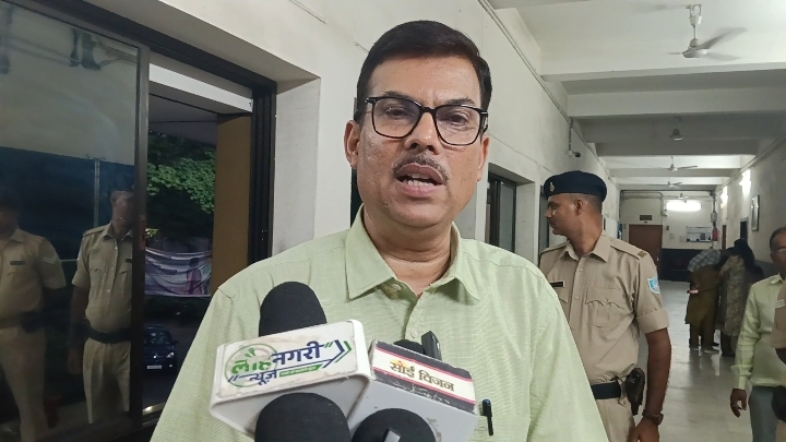 जमशेदपुर में फुटपाथ अतिक्रमण पर सख्त हुए उपायुक्त, जल्द चलेगा अतिक्रमण हटाओ अभियान