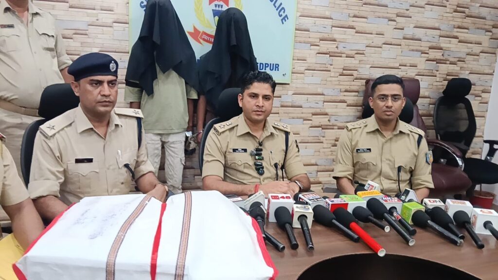 जमशेदपुर पुलिस का बड़ा खुलासा: मानगो-कपाली में नकली सिगरेट का गोदाम पकड़ा, 39 लाख की खेप जब्त