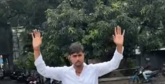 हिमांशु सिंह हत्याकांड में नामजद आरोपी राहुल दुबे ने किया आत्मसमर्पण