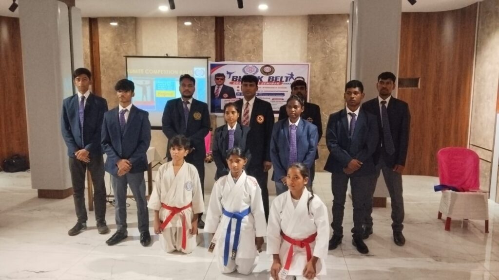 जमशेदपुर में कराटे ब्लैक बेल्ट ग्रेडेशन एवं जज-रेफरी सेमिनार आयोजित, आत्मरक्षा पर दिया गया जोर