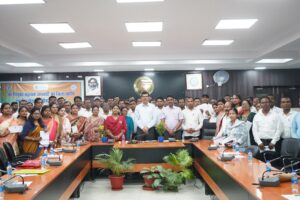 पूर्वी सिंहभूम में नव नियुक्त सहायक आचार्यों का उन्मुखीकरण कार्यक्रम, उपायुक्त ने सौंपे पदस्थापन पत्र