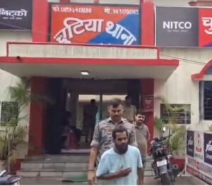 रांची: थाना परिसर में रील बनाना युवक को पड़ा महंगा, पुलिस ने कराई परेड, पीआर बॉन्ड पर छोड़ा