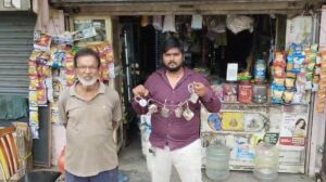 जमशेदपुर में चोरों का तांडव: एक ही रात में 10 से 12 दुकानों के ताले तोड़े, नकदी और सामान पर किया हाथ साफ