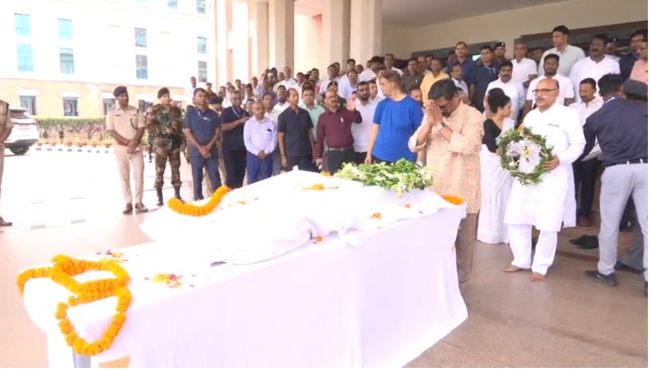 झारखंड के पूर्व मंत्री मन्नान मलिक का निधन, विधानसभा परिसर में मुख्यमंत्री हेमंत सोरेन समेत नेताओं ने दी श्रद्धांजलि