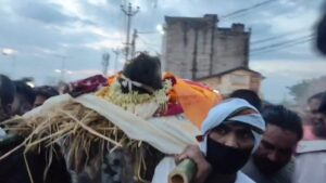 आदित्यपुर : कड़ी सुरक्षा के बीच पिता के अंतिम संस्कार में शामिल हुआ कृष्णा गोप, पार्वती घाट पर हुआ अर्जुन गोप का अंतिम संस्कार