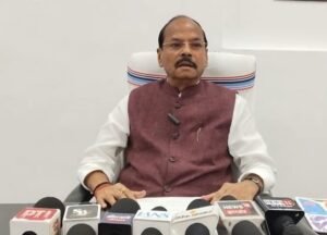 झारखंड में ‘जांच घोटाले’ का आरोप, निष्पक्ष सीबीआई जांच की उठी मांग: रघुवर दास
