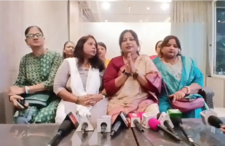 जमशेदपुर: मेयर सुधा गुप्ता और विधायक सरयू राय के बीच विवाद थमा, महिला कांग्रेस ने समाप्त किया आंदोलन