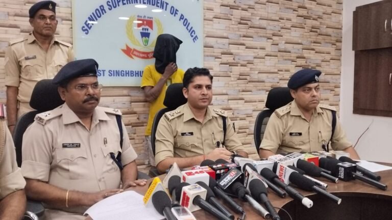 जमशेदपुर: गोलगप्पा विक्रेता से लूट और चाकूबाजी का खुलासा, दो आरोपी गिरफ्तार