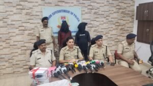 बागबेड़ा गोल्डेन ज्वेलरी चोरी का खुलासा, दो गिरफ्तार; 1.5 किलो चांदी के आभूषण बरामद