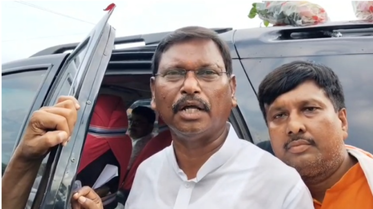 बोकारो में अर्जुन मुंडा का सरकार पर हमला, छात्र आंदोलन पर लाठीचार्ज और मुकदमों को बताया गलत