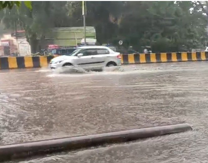 जमशेदपुर में तेज बारिश से जलभराव, शहर की ड्रेनेज व्यवस्था की खुली पोल