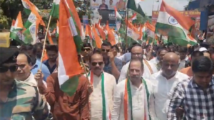 जमशेदपुर में बीजेपी की विशाल तिरंगा यात्रा, सड़कों पर उमड़ा देशभक्ति का सैलाब