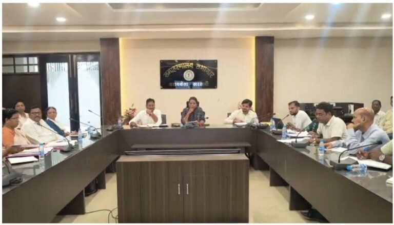 सरायकेला में शिक्षा व्यवस्था की समीक्षा, कम उपस्थिति वाले स्कूलों पर होगी सुधारात्मक कार्रवाई