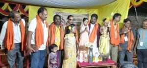 जमशेदपुर: भुइंयाडीह में श्री राधा गोविंद मंदिर का प्राण प्रतिष्ठा महोत्सव संपन्न; नन्हे कन्हैयाओं को दुलाल भुइयां ने किया पुरस्कृत, भजन संध्या पर झूमे श्रद्धालु