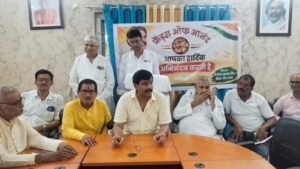 जमशेदपुर: “संसाधनों से समृद्ध झारखंड उम्मीदों पर खरा नहीं उतरा” — पूर्व सांसद आनंद मोहन
