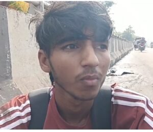 आदित्यपुर: बीको मोड़ के पास तेज रफ्तार बाइक की टक्कर से युवक घायल