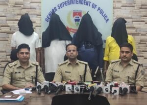 जमशेदपुर: बिंदल मॉल फायरिंग कांड का मुख्य साजिशकर्ता शंकर मुंडा समेत 4 गिरफ्तार, कार व 6 मोबाइल बरामद