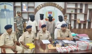सरायकेला: अमित सरदार हत्याकांड का  एसडीपीओ अनुभव भारद्वाज ने किया खुलासा — हथौड़े से हत्या कर रेलवे ट्रैक पर फेंका था शव, 4 आरोपी गिरफ्तार