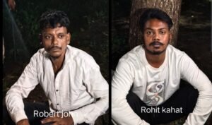 बारीडीह में पेट्रोल पंप के पीछे संदिग्ध हालत में बैठे दो युवक हिरासत में, एक के पास हथियार-कारतूस मिलने की सूचना