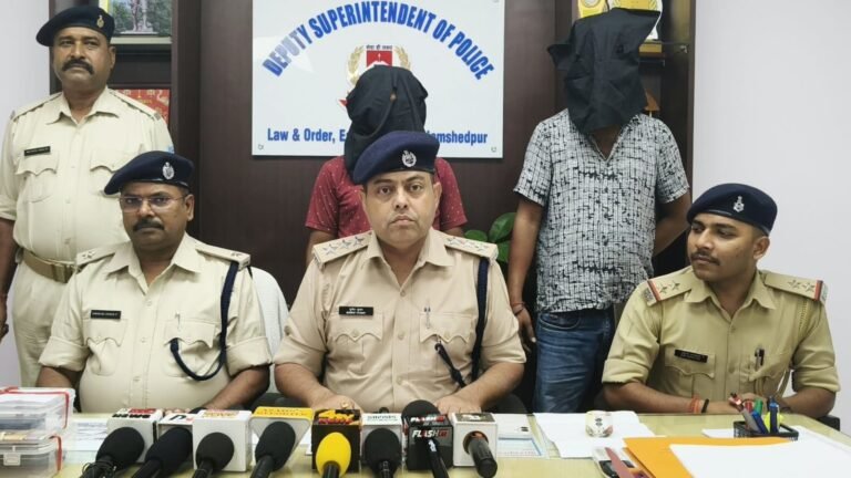 बागबेड़ा में पुलिस ने बोलेरो से 330 लीटर अवैध देसी शराब की बरामद, दो तस्कर गिरफ्तार