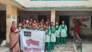 जमशेदपुर: मानगो के सरकारी स्कूलों में छात्राओं के बीच सेनेटरी पैड का वितरण, मासिक धर्म स्वच्छता के प्रति किया जागरूक