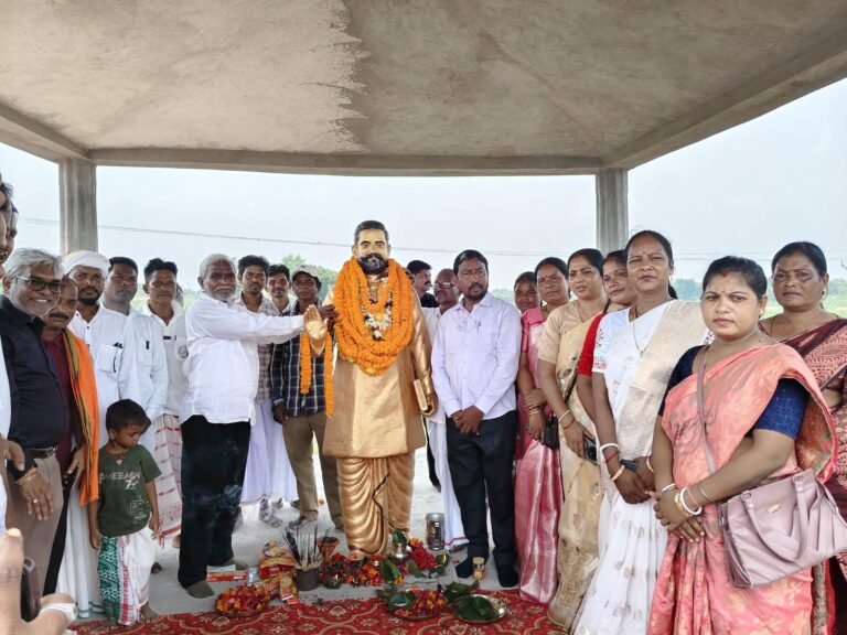 चंपई सोरेन ने ओत गुरु कोल लाको बोदरा को दी श्रद्धांजलि, हो भाषा को आठवीं अनुसूची में शामिल करने की मांग