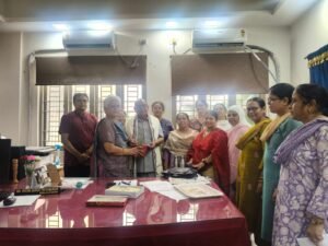 जमशेदपुर: डॉ. कमलेश कुमार कमलेन्दु कोल्हान विवि के सीनेट सदस्य मनोनीत, ग्रेजुएट कॉलेज की प्राचार्या डॉ. वीणा प्रियदर्शनी ने किया सम्मानित