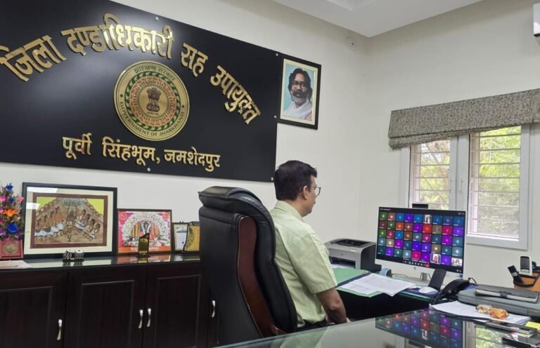 जमशेदपुर में मतदाता सूची अपडेट करने की कवायद तेज, 24 सितंबर तक रिपोर्ट देने का निर्देश