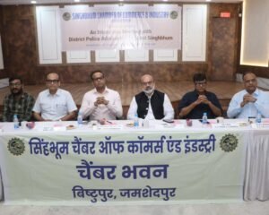 जमशेदपुर में कानून-व्यवस्था और ट्रैफिक सुधार को लेकर चैम्बर ने एसएसपी को सौंपे सुझाव, साकची अतिक्रमण पर भी हुई चर्चा