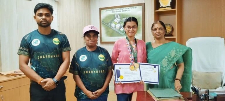 झारखंड पिकलबॉल टूर्नामेंट में जमशेदपुर महिला विश्वविद्यालय का शानदार प्रदर्शन, खिलाड़ियों ने जीते कई पदक