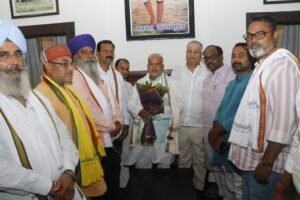 जमशेदपुर पहुंचे बिहार के मंत्री श्रवण कुमार, सर्किट हाउस में जदयू नेताओं ने किया स्वागत