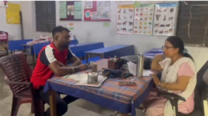 आसंगी विद्यालय में जलजमाव से बच्चों की बढ़ी परेशानी, सोमदेव प्रधान ने नगर आयुक्त से की तत्काल समाधान की मांग