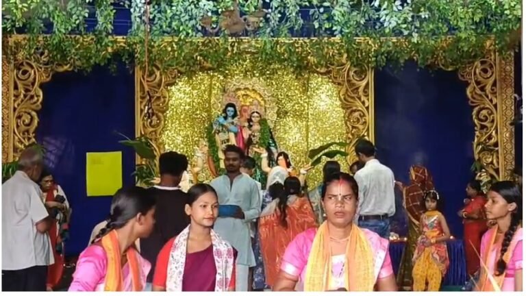 जन्माष्टमी पर कृष्णमय हुआ जमशेदपुर, मंदिरों में गूंज रहे ‘हरे कृष्ण’ और ‘राधे-राधे’ के जयकारे