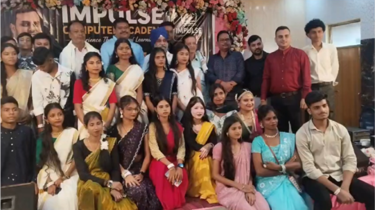 इपल्स कंप्यूटर अकादमी में शिक्षक दिवस पर रंगारंग कार्यक्रम, सरयू राय ने की शिक्षकों के योगदान की सराहना