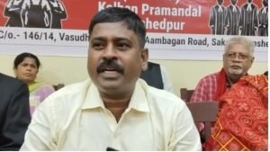 जमशेदपुर में एटक लीगल सेल की प्रेस वार्ता, ठेका मजदूरों की सुरक्षा और अधिकारों पर उठाई आवाज