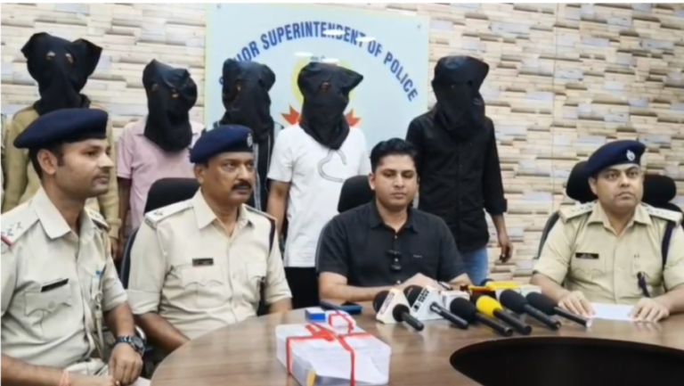 जुगसलाई में हत्या की कथित साजिश का खुलासा, हथियार के साथ पांच युवक गिरफ्तार