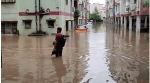 जमशेदपुर में मूसलाधार बारिश से हाहाकार, सोनारी समेत कई इलाकों में घरों में घुसा पानी
