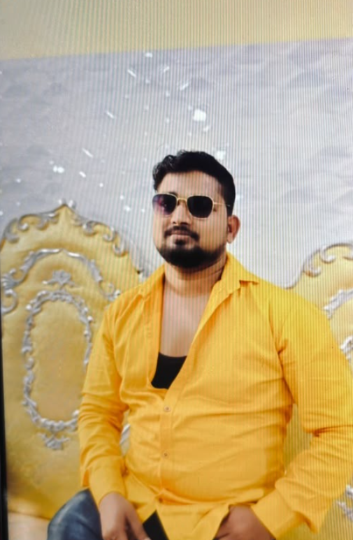 बर्मामाइंस में दिनदहाड़े चाकूबाजी, बड़े वाहन को हटाने को लेकर विवाद के बाद युवक पर हमला
