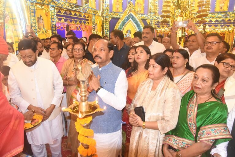 जमशेदपुर के सिदगोड़ा में दिखेगा काशी के बनारस घाट का दिव्य नजारा,पूर्व सीएम रघुबर दास ने किया उद्धघाटन