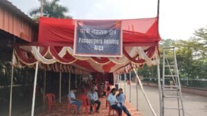 टाटानगर स्टेशन में 1000 यात्रियों के लिए होल्डिंग एरिया तैयार, आज से चलेगी बक्सर पूजा स्पेशल