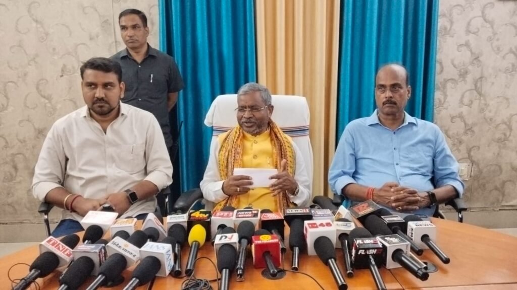 बाबूलाल मरांडी का कांग्रेस और इंडिया गठबंधन पर हमला, बोले- विकास से घबराया विपक्ष