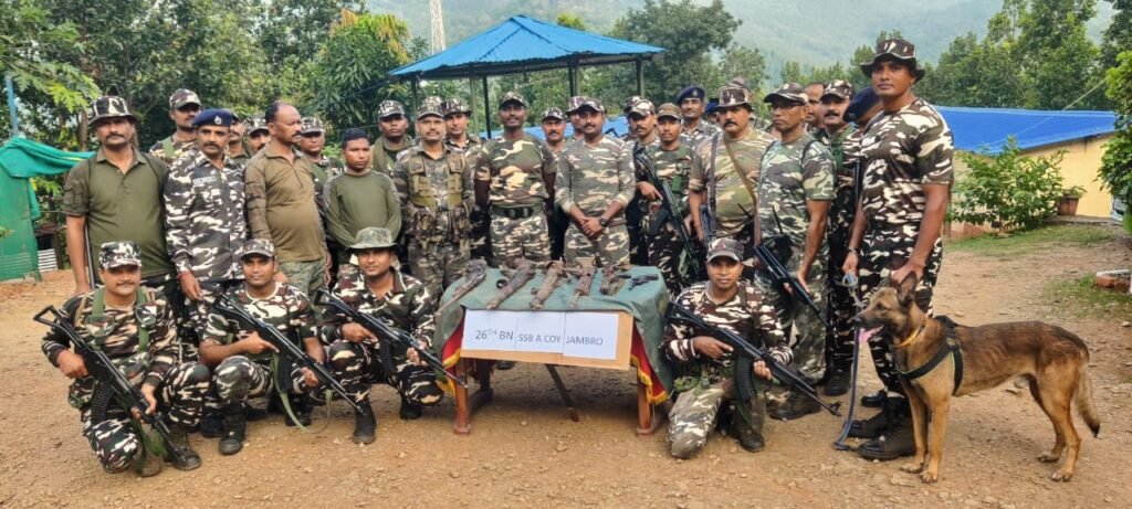 सरायकेला के कुचाई में सुरक्षा बलों को बड़ी सफलता, जंगल से छह हथियार बरामद