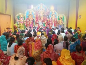 गुवा के रामनगर दुर्गा मंडप में मां महागौरी की पूजा, महाअष्टमी पर उमड़ी श्रद्धालुओं की भीड़