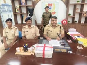 सरायकेला में पिता की हत्या के आरोप में बेटा गिरफ्तार, 24 घंटे में पुलिस ने किया कांड का खुलासा