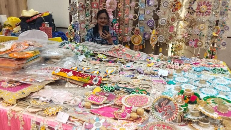 जमशेदपुर: सिंहभूम चेंबर की दीपावली प्रदर्शनी में सजे 40 स्टॉल, महिला उद्यमियों को मिला मंच